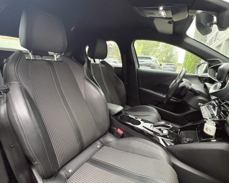 Peugeot e-208 GT 100% Électrique 2020 — Entretien COMPLET - Batterie GARANTIE - Pneus avant neuf