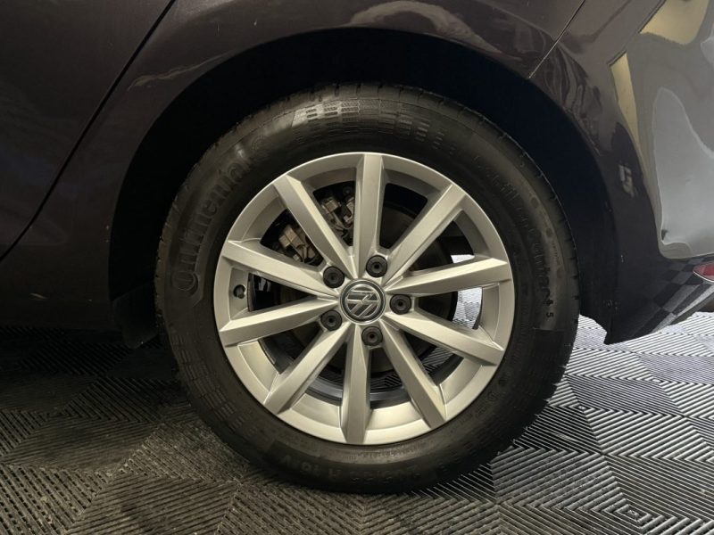 VOLKSWAGEN GOLF VII 1.2 TSI 110ch BLUEMOTION TECHNOLOGY 6CV LOUNGE BV6 5P