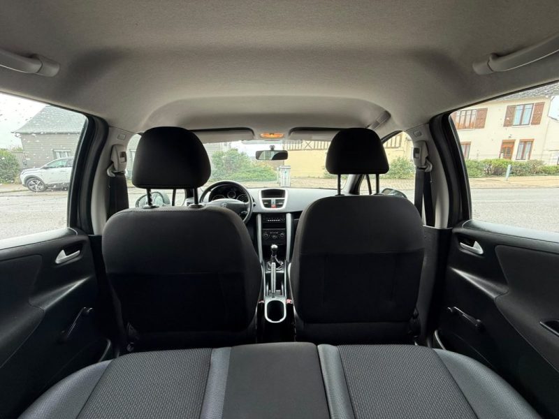 Peugeot 207+ 1.4 HDI 68Ch