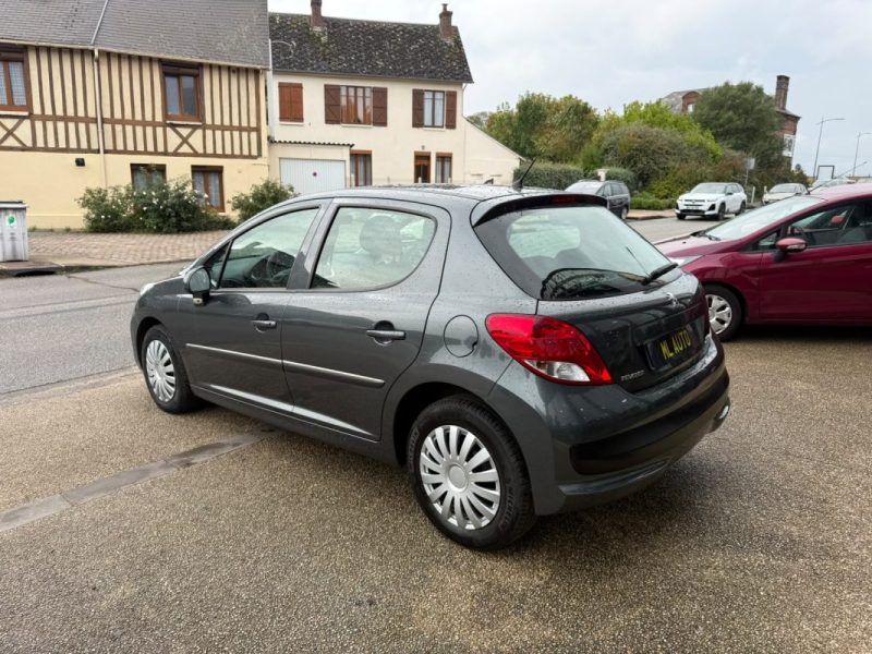 Peugeot 207+ 1.4 HDI 68Ch