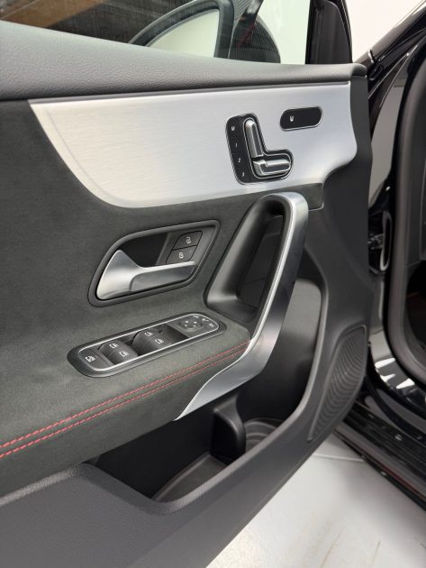 Mercedes Classe A 35 AMG 306 CV 7G-DCT / SIEGES BAQUET SPORT / PACK AERO  