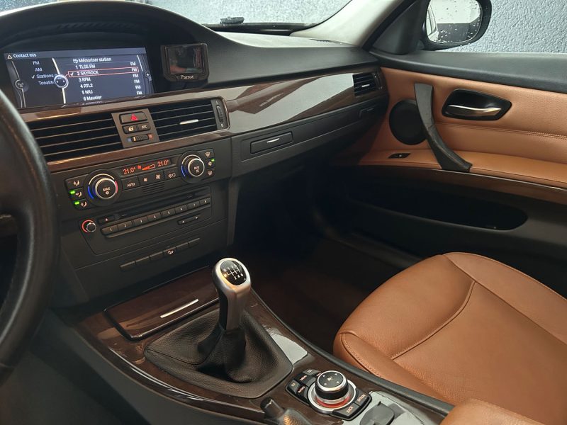 BMW SERIE 330 XD CONFORT 3.0 245 6 CYLINDRES