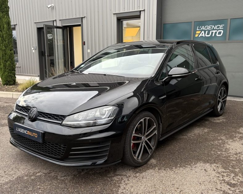 Volkswagen Golf VII 2.0 GTD 184ch 2016 — DISTRIBUTION NEUVE - 2 pneus neufs 