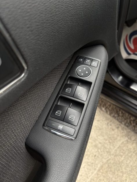 MERCEDES CLASSE E 2.0 E 220 CDI Avantgarde / Full options