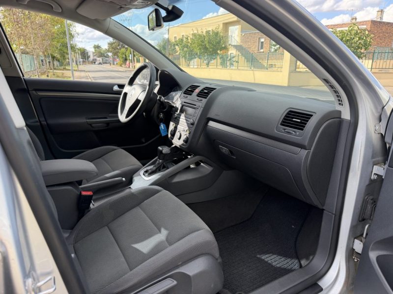 Golf 5 1,6L 102 CV Boite Auto / Paiement 4X ou 10X Possible