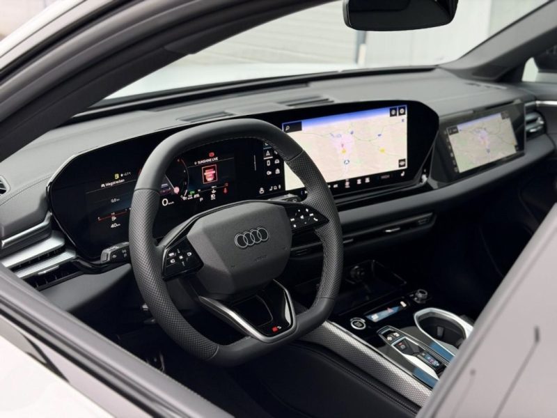 AUDI A6 AVANT 40 TDI S-LINE 204CH 