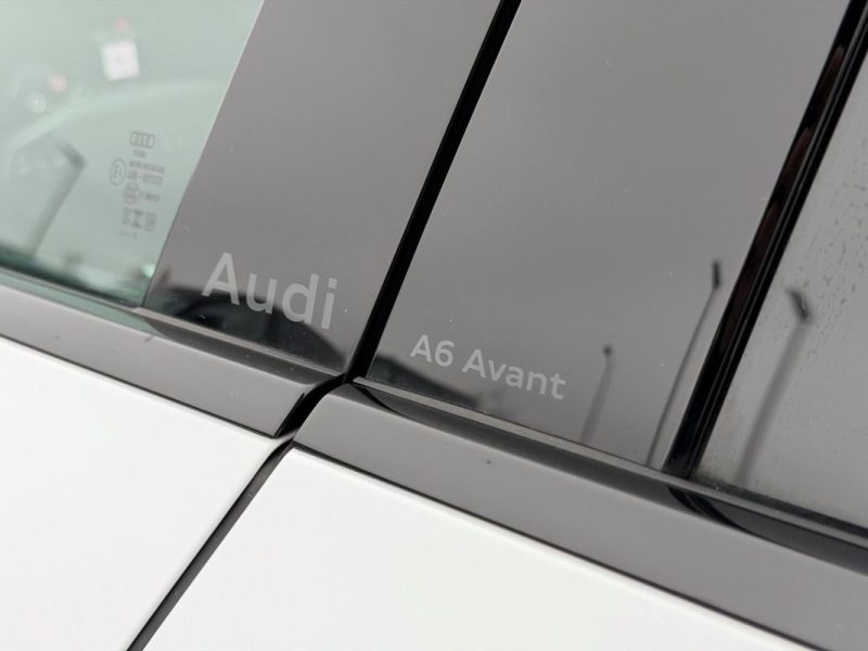 AUDI A6 AVANT 40 TDI S-LINE 204CH 