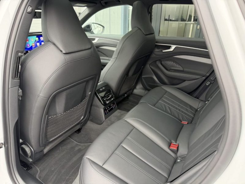 AUDI A6 AVANT 40 TDI S-LINE 204CH 