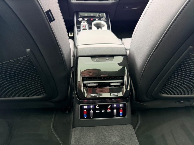 AUDI A6 AVANT 40 TDI S-LINE 204CH 