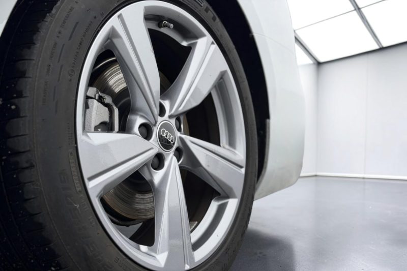 AUDI A6 AVANT 40 TDI S-LINE 204CH 