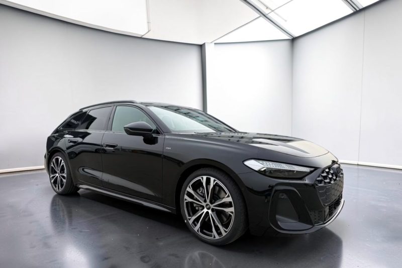 AUDI A5  AVANT III AVANT 2.0 E-HYBRID 299 QUATTRO S-LINE