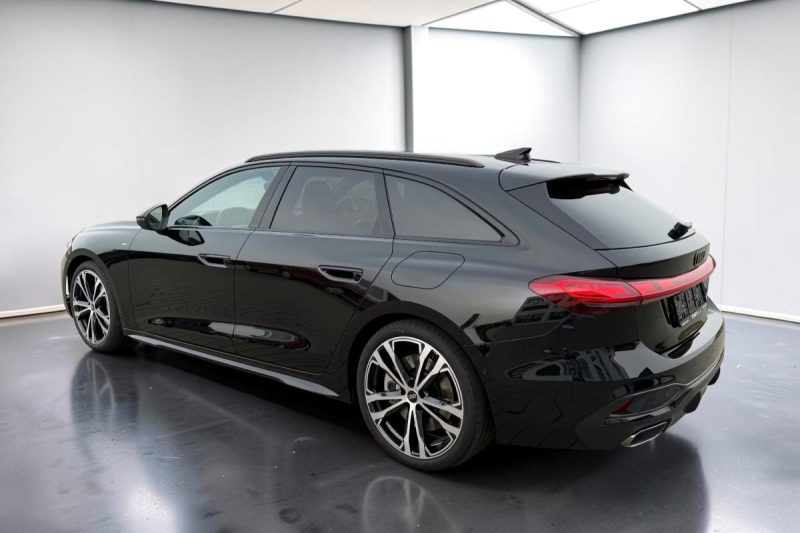 AUDI A5  AVANT III AVANT 2.0 E-HYBRID 299 QUATTRO S-LINE