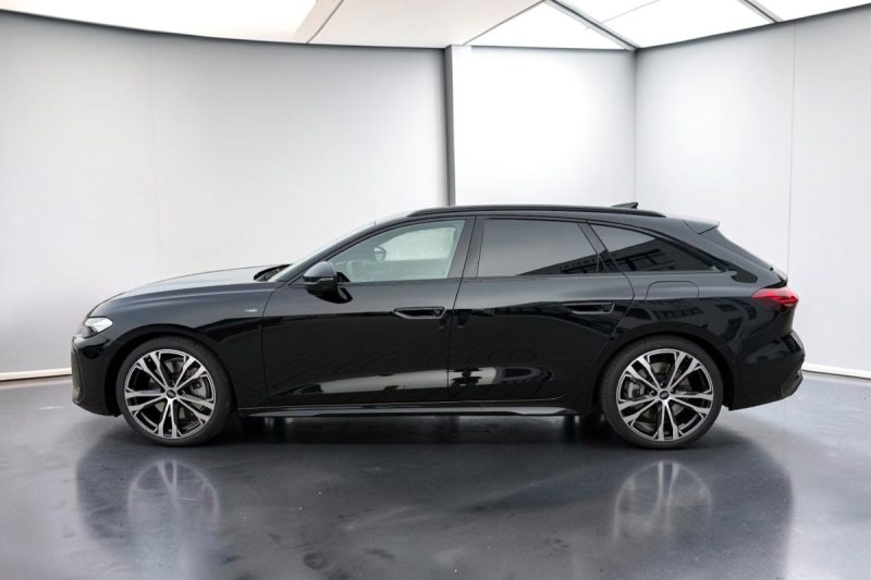 AUDI A5  AVANT III AVANT 2.0 E-HYBRID 299 QUATTRO S-LINE