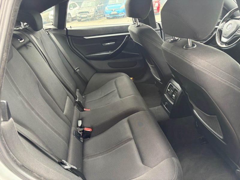 B.M.W. SERIE 4 COUPÉ 2.0 418 D SPORT BVA 8 2017