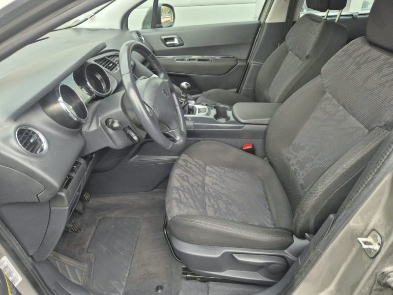 PEUGEOT 3008 1.6 HDI 110 ch