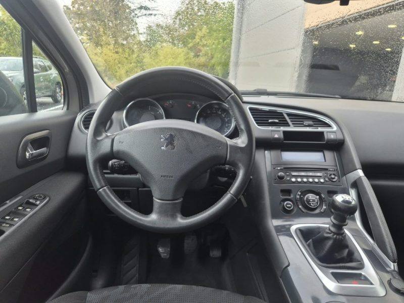 PEUGEOT 3008 1.6 HDI 110 ch