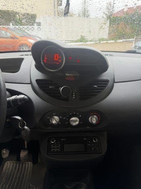 RENAULT TWINGO 1 2012 - 182 020Kms - Distrib ok - Premier Main