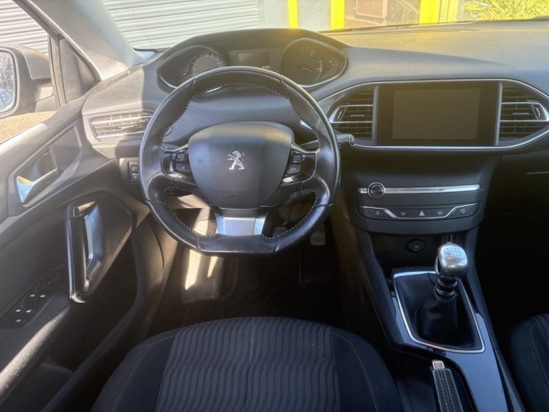 PEUGEOT 308 II 1.6 HDI 115 2014