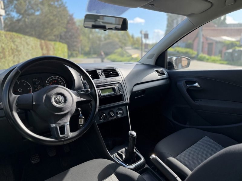 ✅ Belle VOLKSWAGEN POLO 1.2 TDI CONFORTLINE / Entretien Complet Volkswagen / Garantie 12 Mois