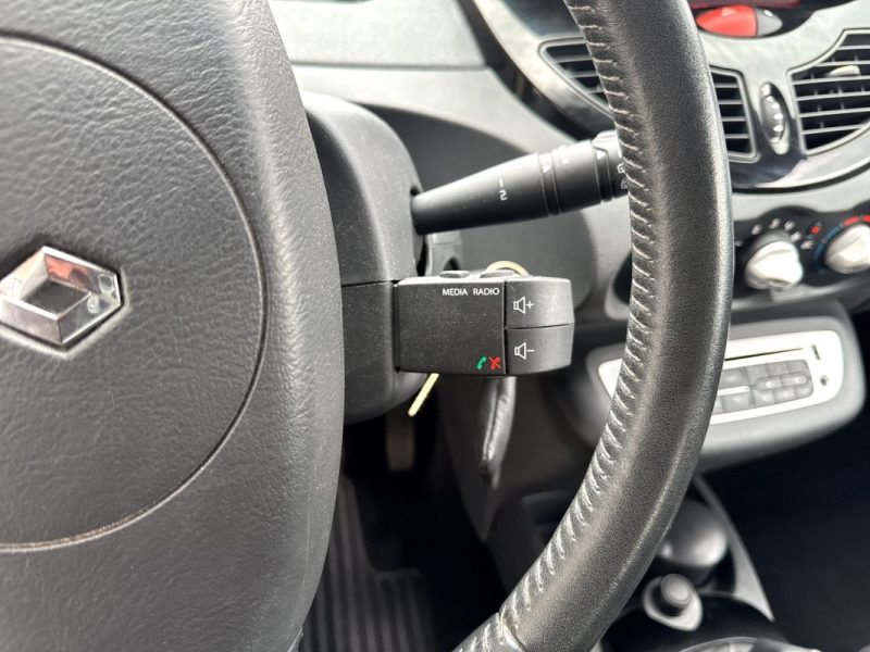 RENAULT TWINGO LIMITED 1.2L 75 ch GARANTIE 12 MOIS 