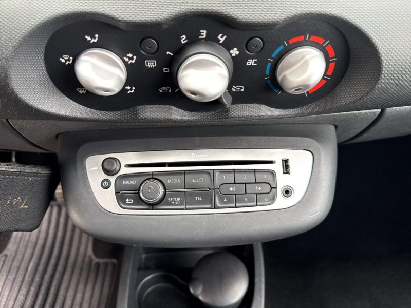 RENAULT TWINGO LIMITED 1.2L 75 ch GARANTIE 12 MOIS 
