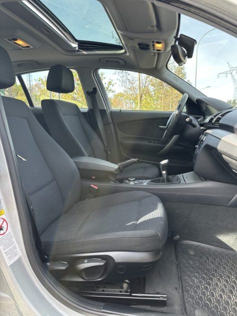 BMW SERIE 1 116I / TOIT OUVRANT / RADAR / CLIM / SIÈGE CHAUFFANT / PAIEMENT 4 OU 10 FOIS POSSIBLE 2009