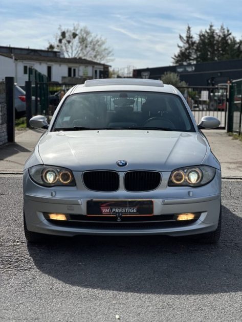 BMW SERIE 1 116I / TOIT OUVRANT / RADAR / CLIM / SIÈGE CHAUFFANT / PAIEMENT 4 OU 10 FOIS POSSIBLE 2009