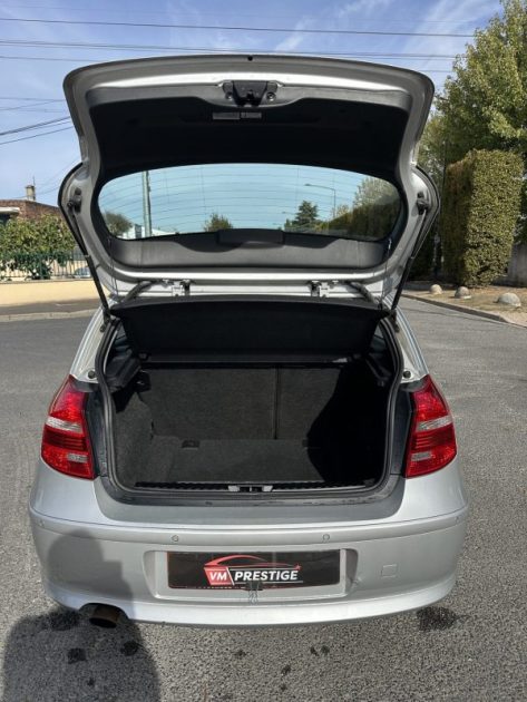 BMW SERIE 1 116I / TOIT OUVRANT / RADAR / CLIM / SIÈGE CHAUFFANT / PAIEMENT 4 OU 10 FOIS POSSIBLE 2009
