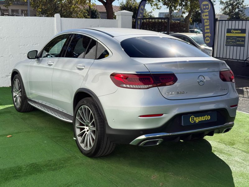 MERCEDES GLC COUPE 300D 245CH AMG-LINE 4MATIC 9G-TRONIC/SUIVI MERCEDES GARANTIE 12 MOIS  