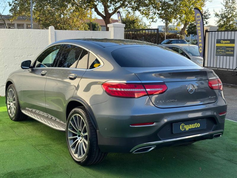 MERCEDES GLC COUPE COUPE SPORTLINE 220D 4MATIC 9G-TRONIC/ATTELAGE SUIVI MERCEDES GARANTIE 12 MOIS
