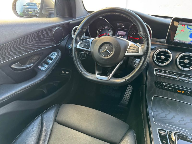 MERCEDES GLC COUPE COUPE SPORTLINE 220D 4MATIC 9G-TRONIC/ATTELAGE SUIVI MERCEDES GARANTIE 12 MOIS