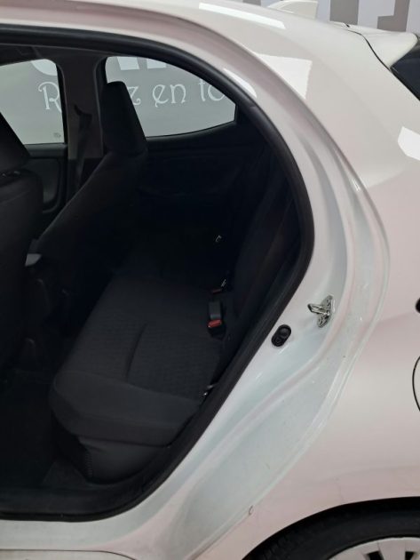 TOYOTA YARIS 116cv HYBRIDE FRANCE BUSINESS/1 ERE MAIN/TVA RECUPERABLE