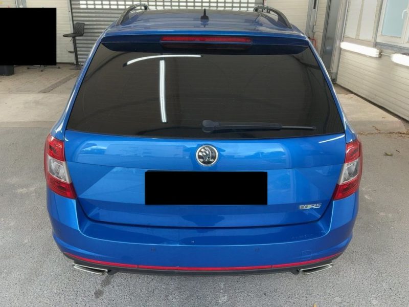 SKODA OCTAVIA COMBI 2.0 TSI 220 RS DSG*PANO*XENON*CUIR