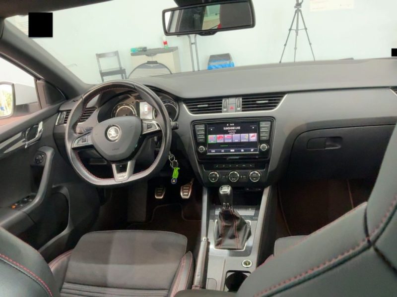 SKODA OCTAVIA COMBI 2.0 TSI 220 RS DSG*GPS*XENON*CUIR