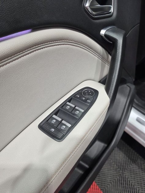 Renault Captur Initiale Paris E Tech 160Ch PLUG-IN, HAUT DE GAMME, Faible KM , Entretien Renault