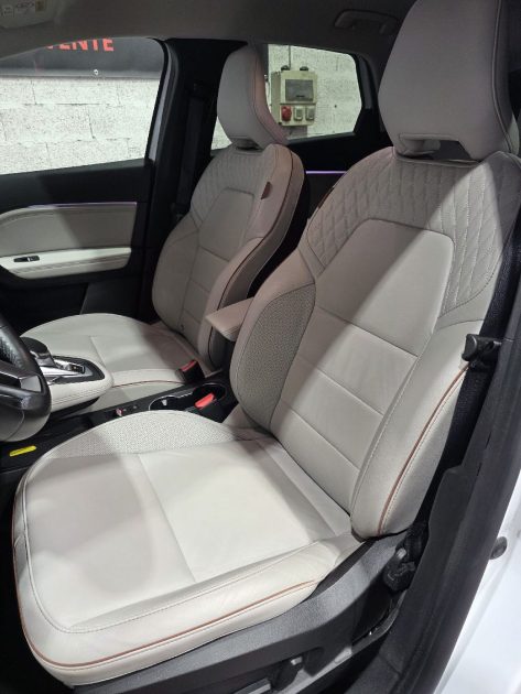 Renault Captur Initiale Paris E Tech 160Ch PLUG-IN, HAUT DE GAMME, Faible KM , Entretien Renault