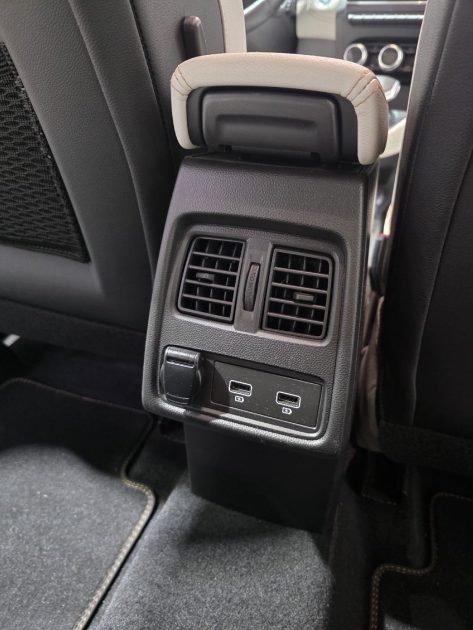 Renault Captur Initiale Paris E Tech 160Ch PLUG-IN, HAUT DE GAMME, Faible KM , Entretien Renault