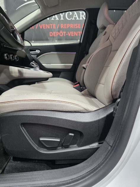 Renault Captur Initiale Paris E Tech 160Ch PLUG-IN, HAUT DE GAMME, Faible KM , Entretien Renault