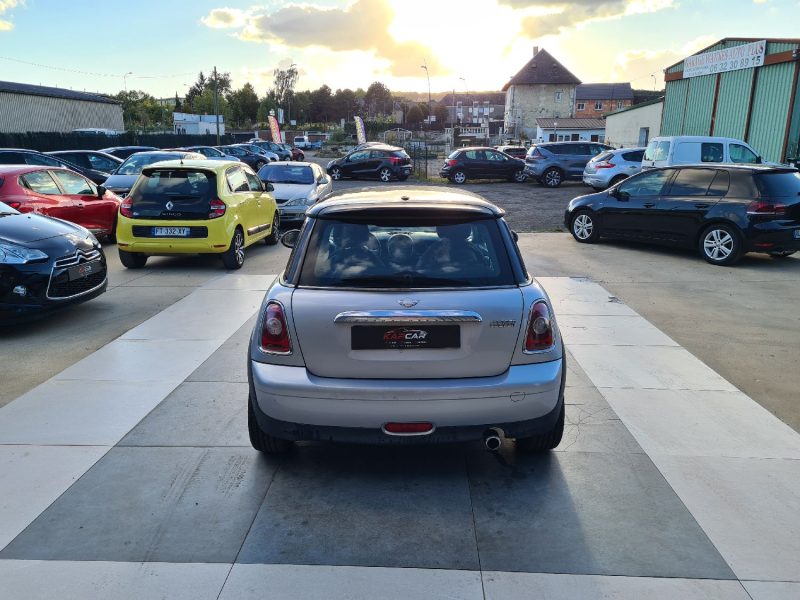 MINI MINI 1.6 COOPER 2010 AVEC SEULEMENT 125000KMS