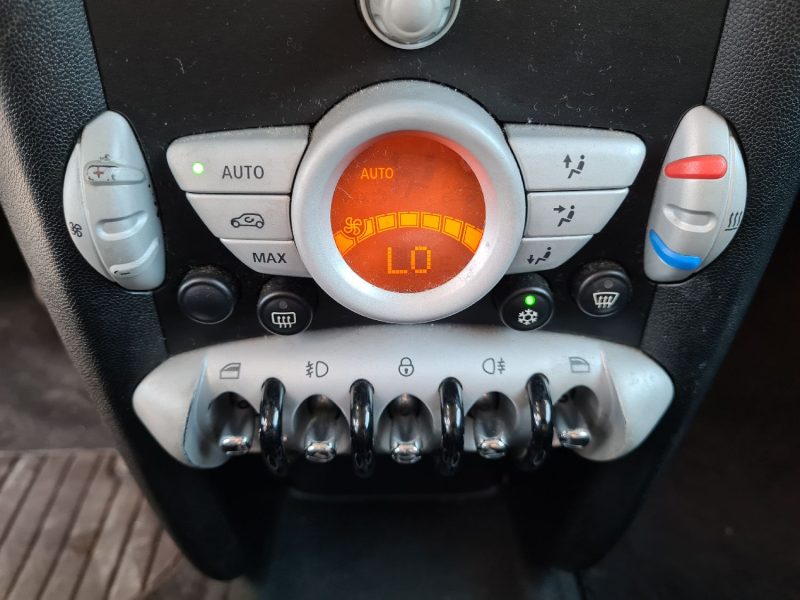 MINI MINI 1.6 COOPER 2010 AVEC SEULEMENT 125000KMS