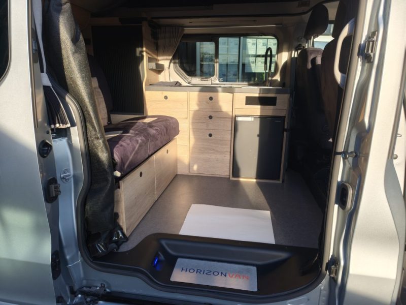 GLÉNAN ÉVASION RENAULT TRAFIC 2.0 DCI 145 CH