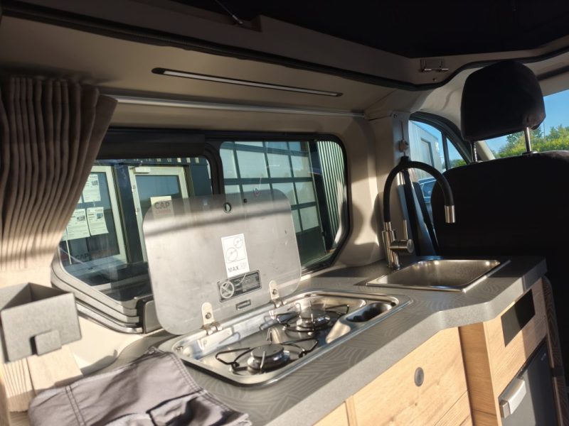 GLÉNAN ÉVASION RENAULT TRAFIC 2.0 DCI 145 CH
