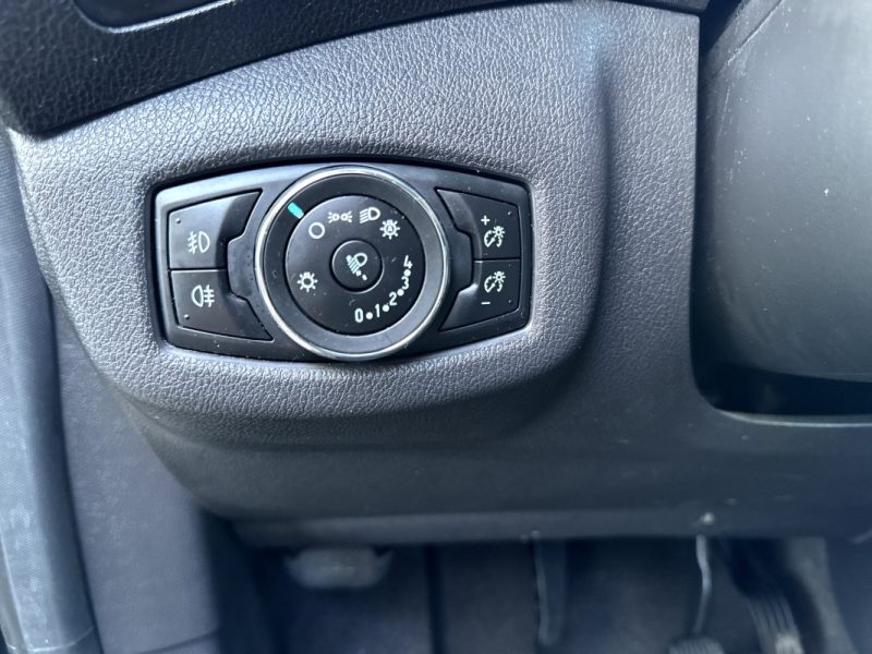 FORD TOURNEO CONNECT 1.6 TDCI 95CH TITANIUM GARANTIE 12 MOIS