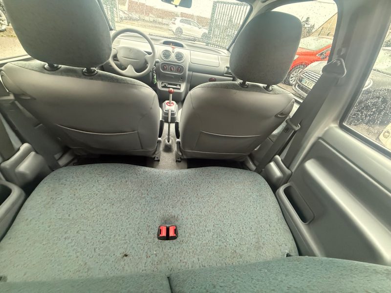 RENAULT TWINGO 1 PHASE 3 BOITE AUTOMATIQUE 1.2I - 8V 60CV 2003