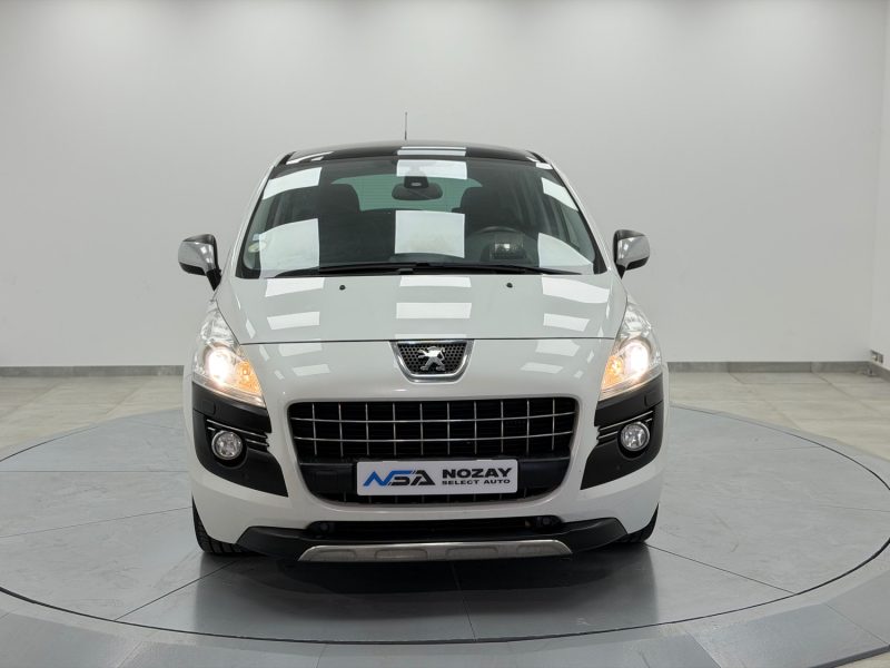 PEUGEOT 3008 2.0 HDI 16V 150 CV ALLURE 2012 / TOIT PANORAMIQUE / AFFICHAGE TETE HAUTE / GPS / JANTES