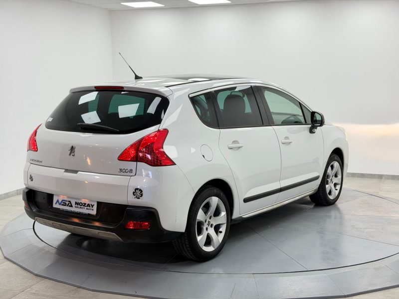 PEUGEOT 3008 2.0 HDI 16V 150 CV ALLURE 2012 / TOIT PANORAMIQUE / AFFICHAGE TETE HAUTE / GPS / JANTES