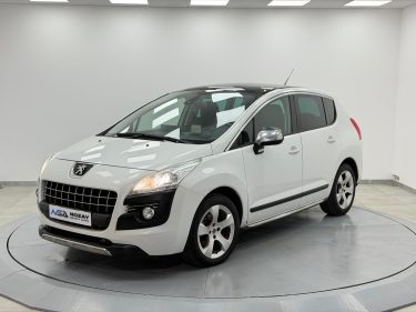 PEUGEOT 3008 2.0 HDI 16V 150 CV ALLURE 2012 / TOIT PANORAMIQUE / AFFICHAGE TETE HAUTE / GPS / JANTES