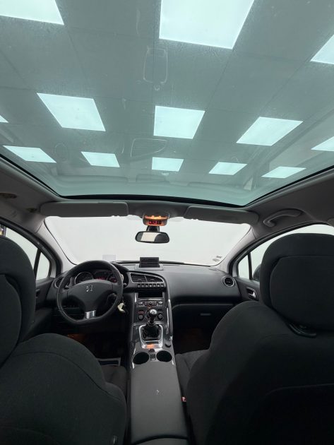 PEUGEOT 3008 2.0 HDI 16V 150 CV ALLURE 2012 / TOIT PANORAMIQUE / AFFICHAGE TETE HAUTE / GPS / JANTES