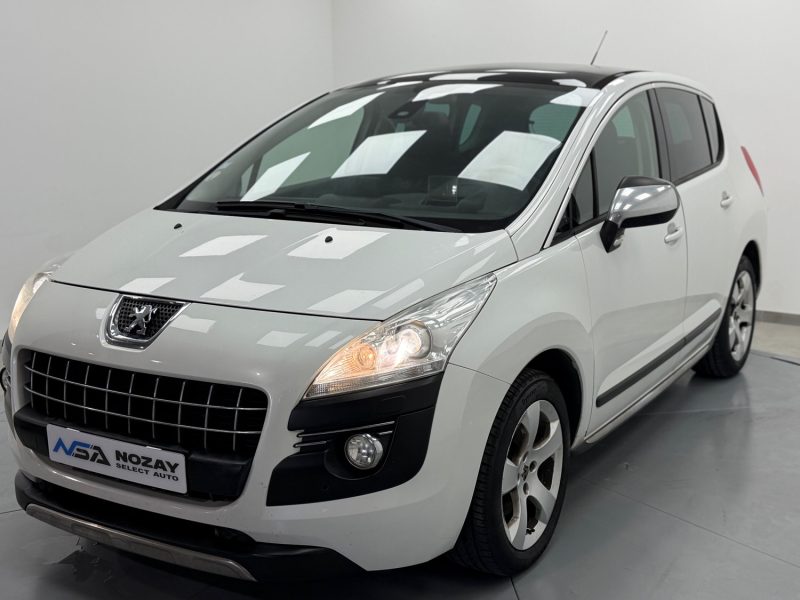 PEUGEOT 3008 2.0 HDI 16V 150 CV ALLURE 2012 / TOIT PANORAMIQUE / AFFICHAGE TETE HAUTE / GPS / JANTES