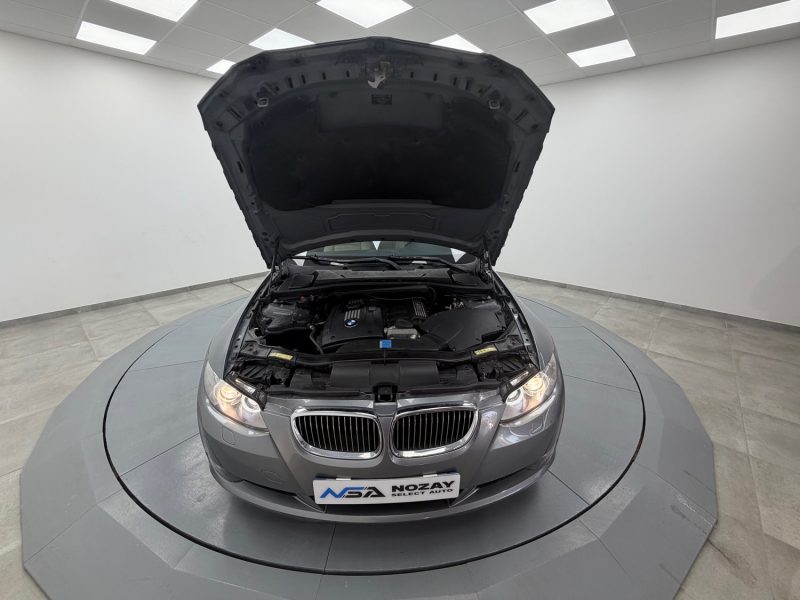 BMW SERIE 3 E92 330 I 272 CV / 6 CYLINDRES / TOIT OUVRANT / INTERIEUR CUIRE 